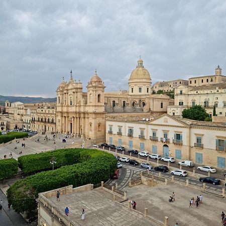 Casa Bommegna Villa Noto Luaran gambar